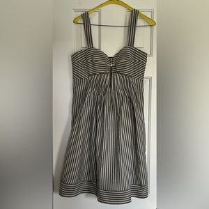New Directions Gray/ tan stripe dress with zipper front and black slip NWOT